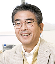 黒田 章夫 教授