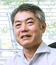 飯間 信 教授